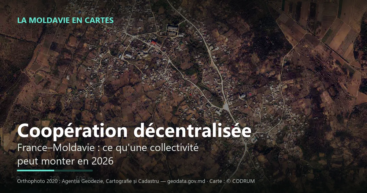 Village de République de Moldova vu du ciel depuis l’orthophotoplan officiel — illustration pour la coopération décentralisée France-Moldavie
