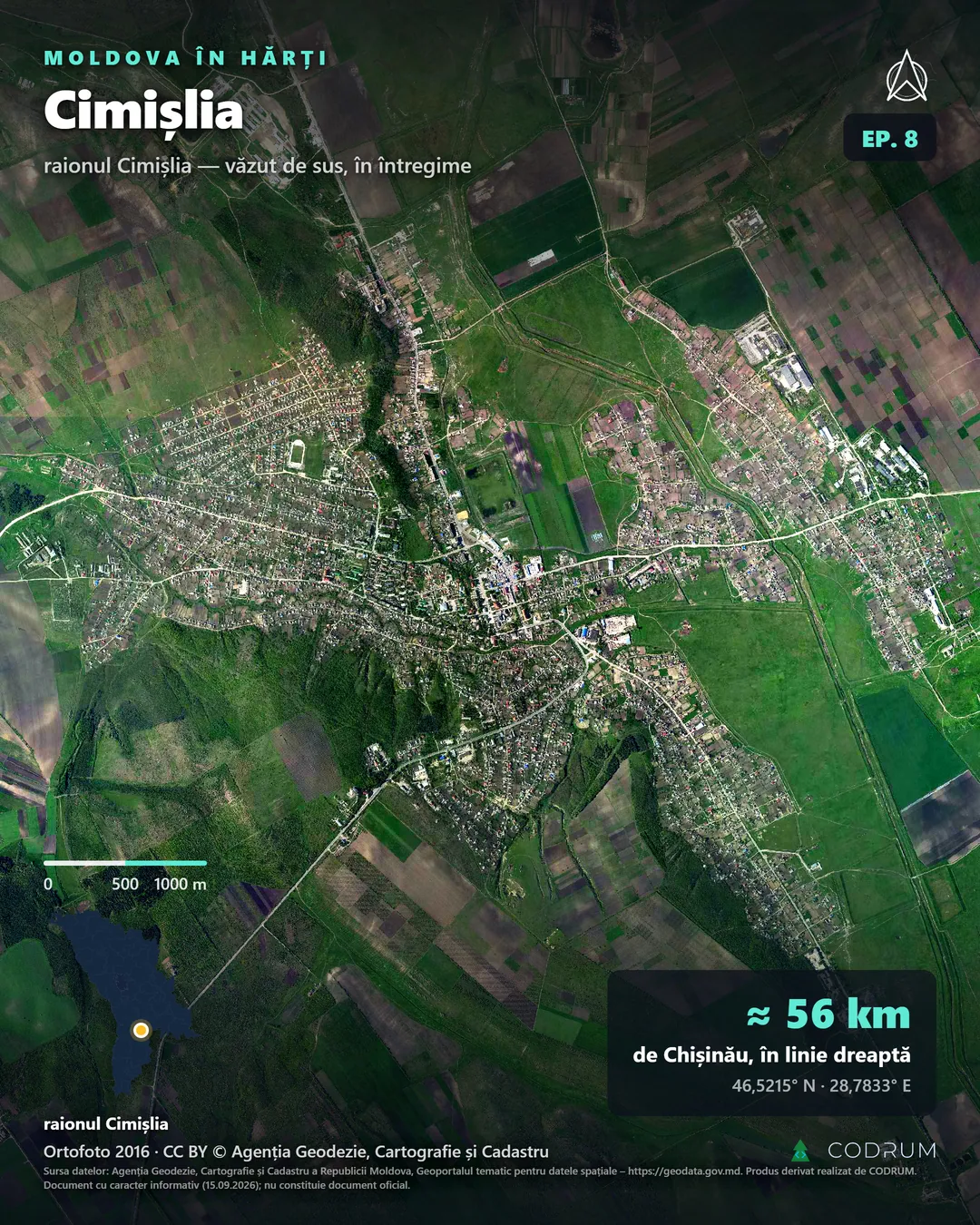 La ville de Cimișlia vue du ciel, en entier, d'après l'orthophoto officielle de 2016 : le centre, les rues, le stade, la zone d'activités à l'est et les champs autour